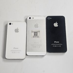LOT 3 Apple Iphone....UNTESTED